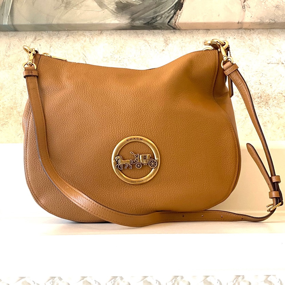 NEW! COACH Elle Hobo!💥